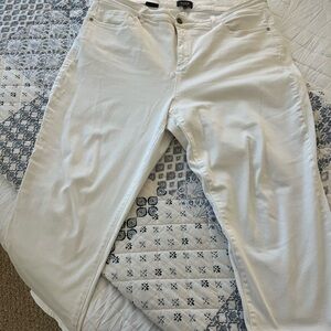 Cropped white Not Your Daughter’s Jeans